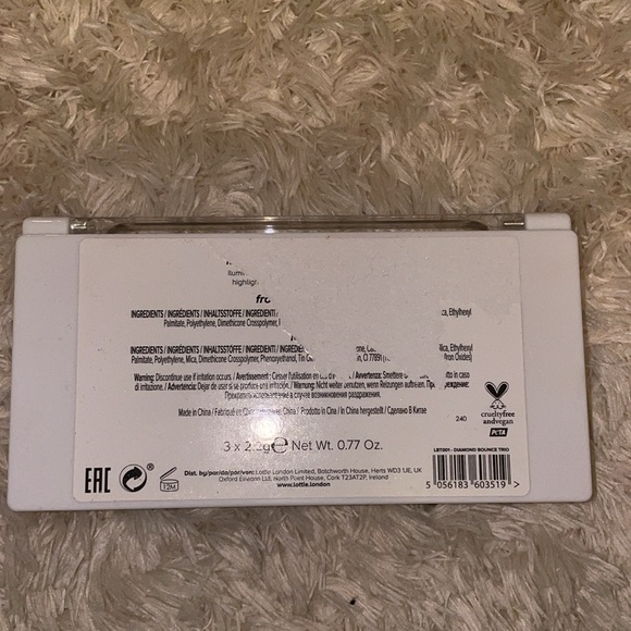 Lottie London highlighter palette - Picture 2 of 3